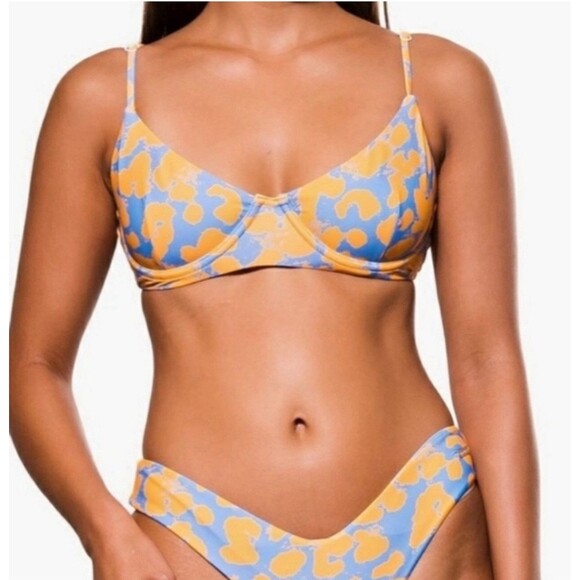 Blackbough Women's 2 Piece Bikini Top Small Bottom Medium Blue Orange Print - Picture 1 of 12